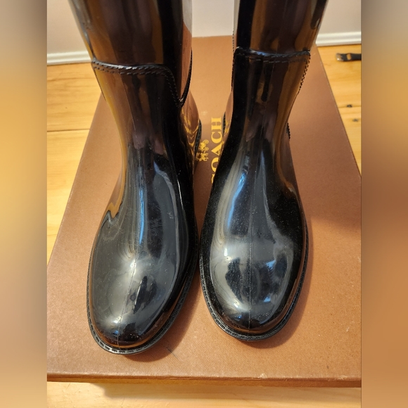 Coach Talia Shiny Rubber Boot - Picture 2 of 8